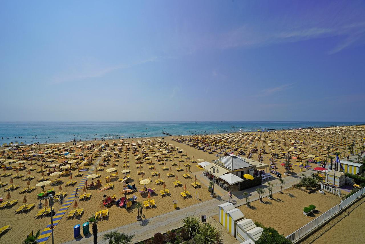 לידו די ג'סולו Hotel Strand A Frontemare מראה חיצוני תמונה